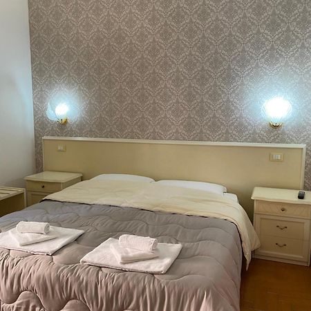 Residenza Ξενοδοχείο Ρώμη Εξωτερικό φωτογραφία