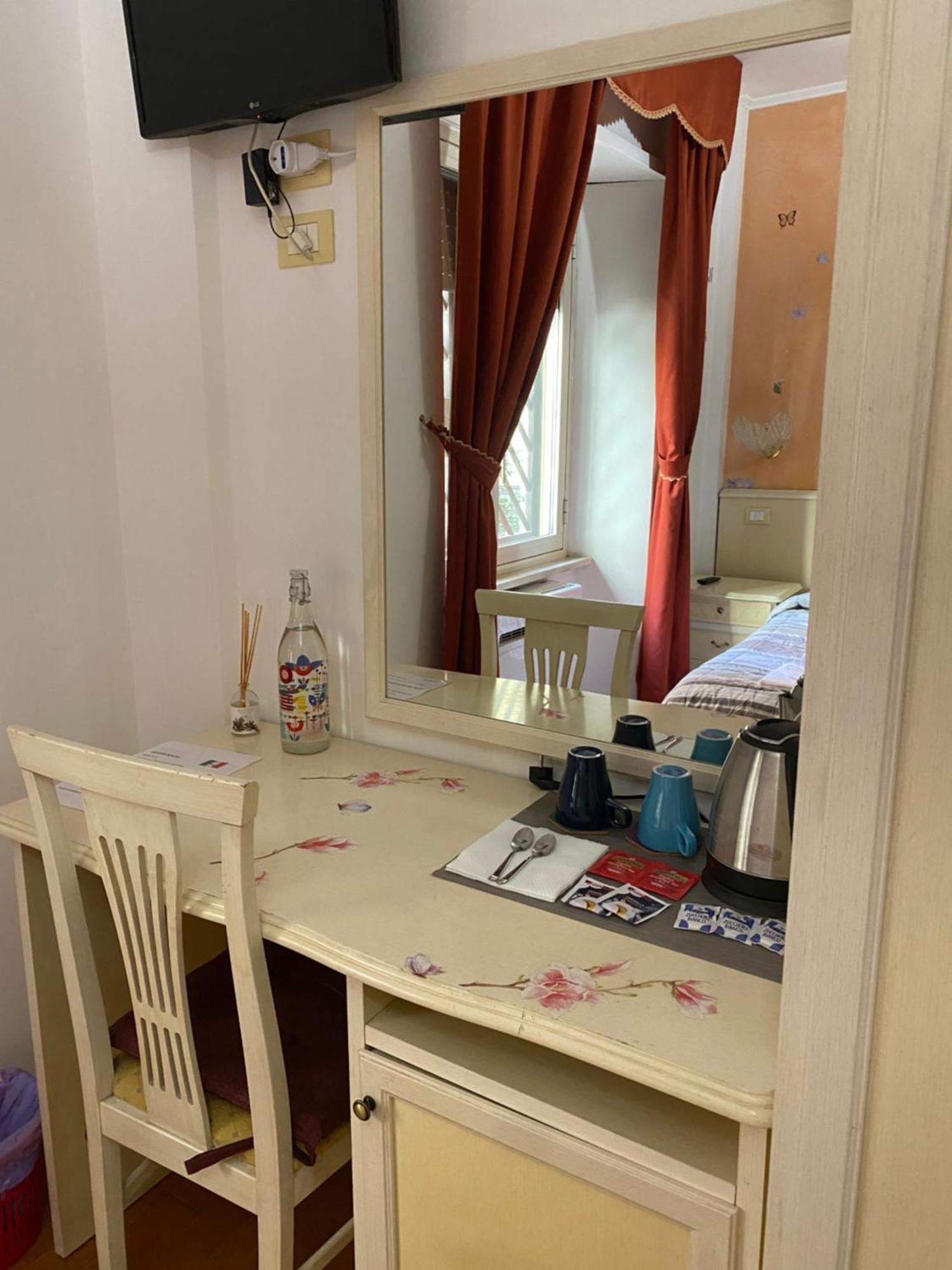 Residenza Ξενοδοχείο Ρώμη Εξωτερικό φωτογραφία