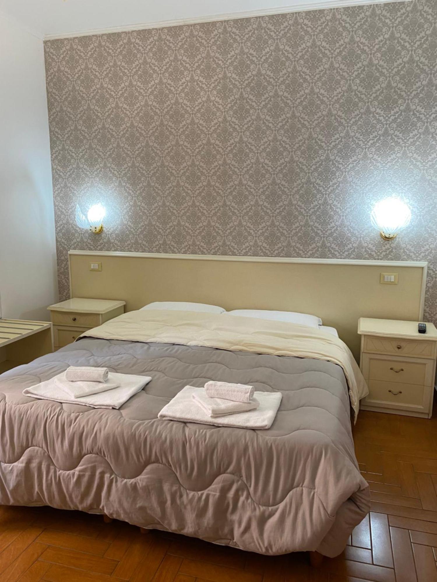 Residenza Ξενοδοχείο Ρώμη Εξωτερικό φωτογραφία