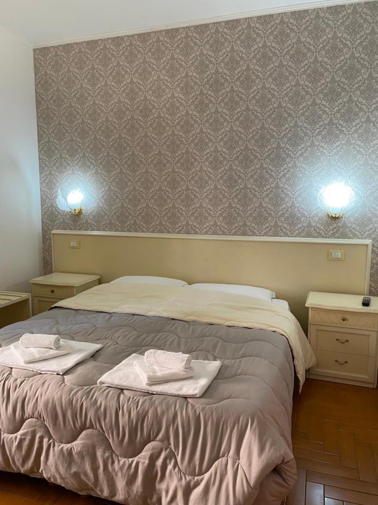Residenza Ξενοδοχείο Ρώμη Εξωτερικό φωτογραφία